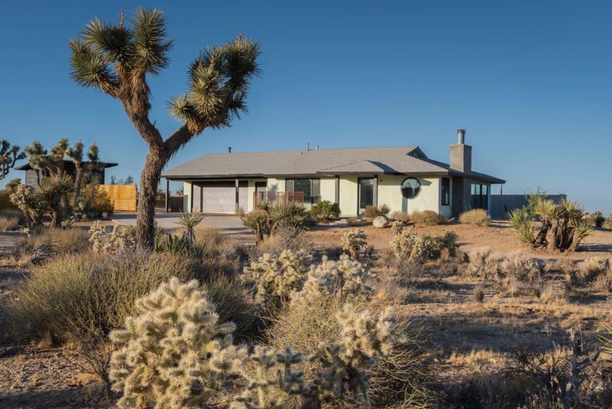 Villa Yucca Hut - Design Forward Oasis Near Joshua Tree Exterior foto