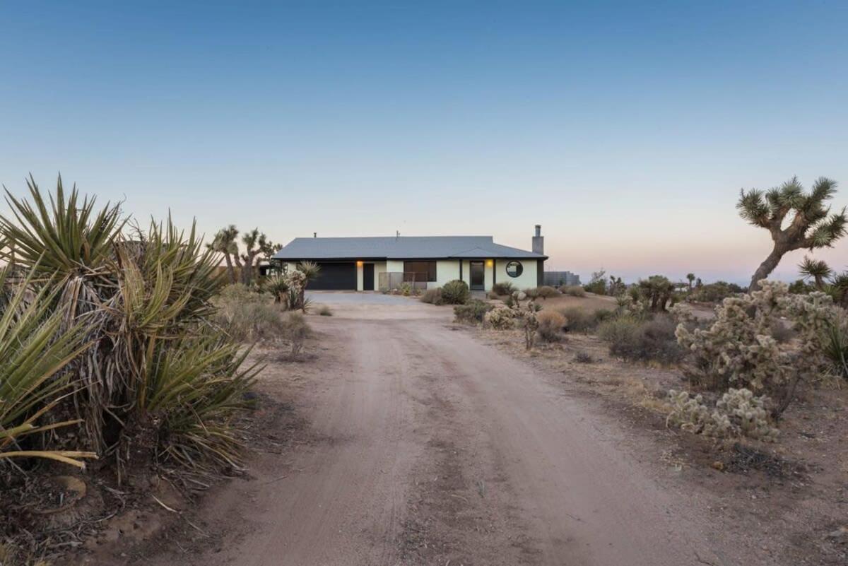 Villa Yucca Hut - Design Forward Oasis Near Joshua Tree Exterior foto